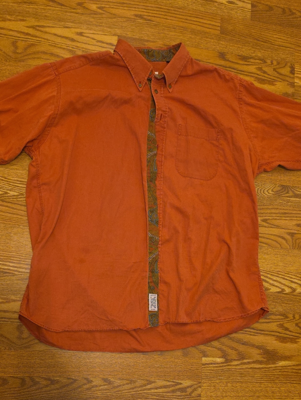 Casual Short-Sleeve Button-Down Shirt in Fadded Pink